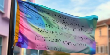 物业锦旗有深度标语吗?